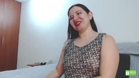 zohe online show from October 6, 2025, 8:34 am