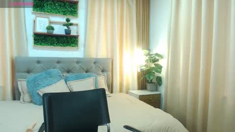 CALL ME    Z O H E T  online show from October 17, 2025, 3:03 pm