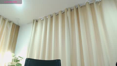 CALL ME    Z O H E T  online show from October 20, 2025, 3:45 pm