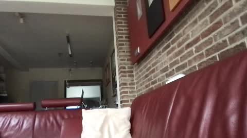 zolexthomas online show from November 16, 2025, 1:28 pm