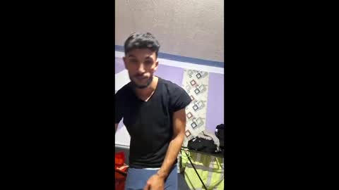 Sexy boy29 online show from January 6, 2026, 5:49 pm