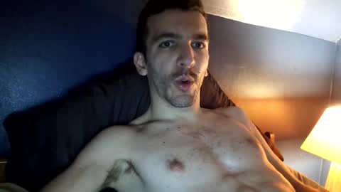 zom online show from March 25, 2026, 9:43 pm