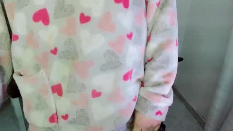 Alicie online show from December 21, 2025, 4:30 am