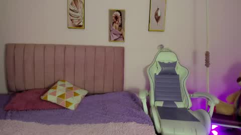 Zoe online show from April 20, 2026, 12:08 pm