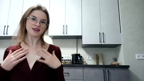 Snapshot of zoriana20 chatting on November 9, 2025, 6:39 pm zoriana20 online show from November 9, 2025, 6:39 pm