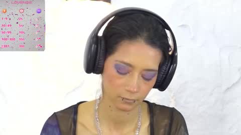 Violeta online show from September 24, 2025, 12:08 pm