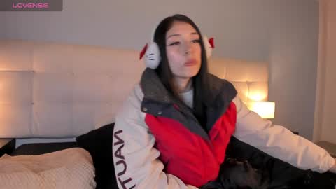 cintya kors online show from January 21, 2025, 2:22 am