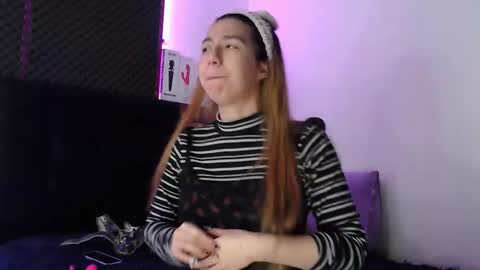 zpzphot online show from October 30, 2025, 8:42 pm