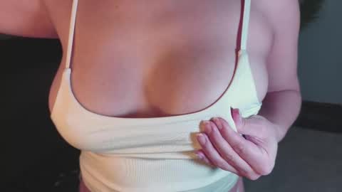 Snapshot of zuckerzel chatting on January 11, 2026, 7:30 pm Zuckerzel online show from January 11, 2026, 7:30 pm