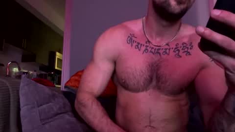 Zuko online show from February 21, 2025, 1:22 pm