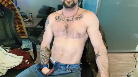 Snapshot of zuko_zen69 chatting on March 12, 2026, 1:23 am Zuko online show from March 12, 2026, 1:23 am