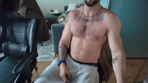 Snapshot of zuko_zen69 chatting on March 22, 2026, 2:31 pm Zuko online show from March 22, 2026, 2:31 pm