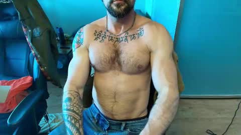 Snapshot of zuko_zen69 chatting on April 10, 2026, 1:55 am Zuko online show from April 10, 2026, 1:55 am