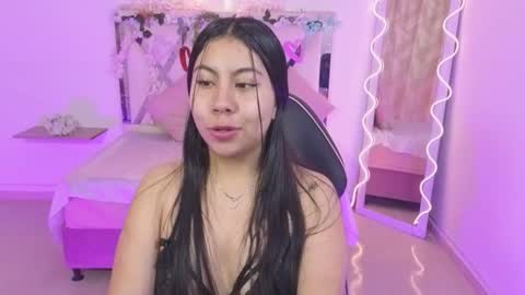 ZURY   online show from September 23, 2025, 11:46 am