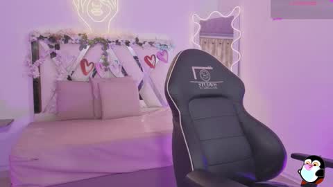 ZURY   online show from November 21, 2025, 11:42 am