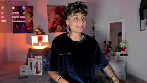 Zury Ramirez online show from November 24, 2025, 9:36 pm