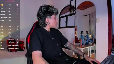 Snapshot of zuryramirez_ chatting on June 4, 2026, 5:52 pm Zury Ramirez online show from June 4, 2026, 5:52 pm
