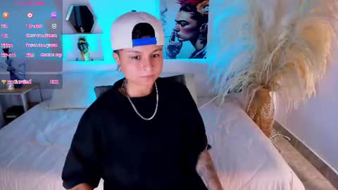 Snapshot of zuryramirez_ chatting on July 27, 2026, 9:33 pm Zury Ramirez online show from July 27, 2026, 9:33 pm