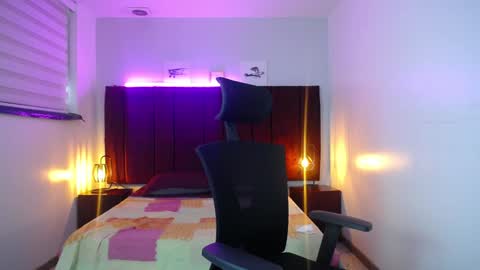 Zuzana21 online show from December 17, 2024, 4:53 pm