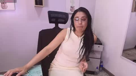 Zuzana21 online show from April 21, 2026, 1:07 am