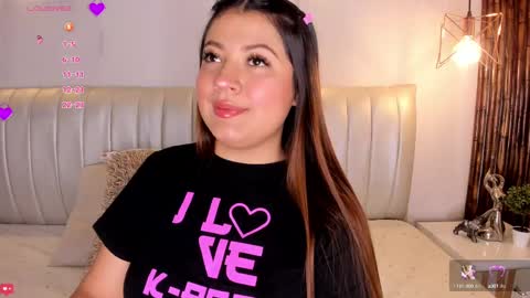 Zara online show from October 14, 2025, 7:25 pm