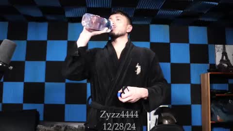 Greek God online show from December 29, 2024, 3:54 am