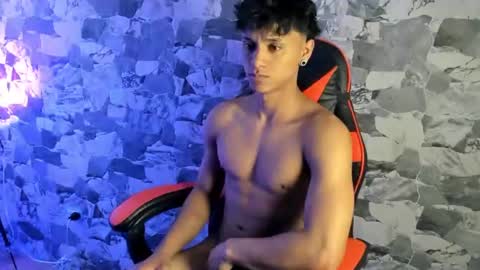 zyzz_1812 online show from June 18, 2026, 6:23 pm