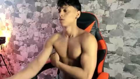 zyzz_1812 online show from June 29, 2026, 3:45 pm