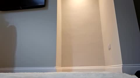 zzxrxx683353 online show from November 23, 2025, 5:29 am