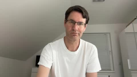 zzz123_cam online show from April 21, 2026, 3:07 pm