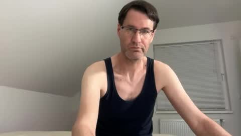 Snapshot of zzz123_cam chatting on May 8, 2026, 3:06 pm zzz123_cam online show from May 8, 2026, 3:06 pm