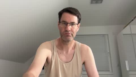 Snapshot of zzz123_cam chatting on July 3, 2026, 2:56 pm zzz123_cam online show from July 3, 2026, 2:56 pm