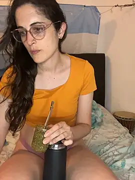 Lunaabbey online show from July 5, 2026, 7:32 pm
