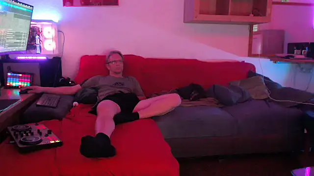 Snapshot of davidgntxxxxx chatting on April 28, 2026, 5:29 pm davidgntxxxxx online show from April 28, 2026, 5:29 pm