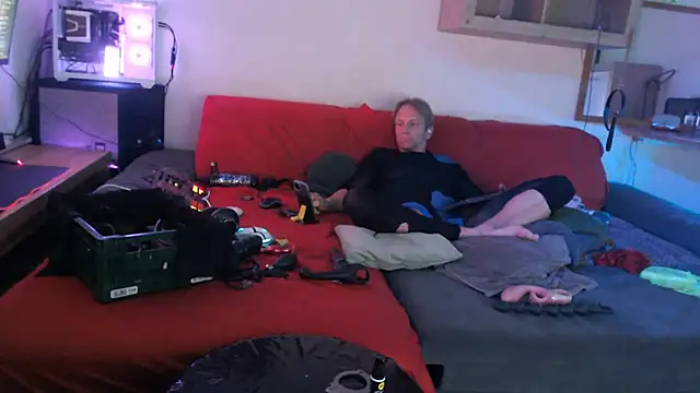 Snapshot of davidgntxxxxx chatting on June 8, 2026, 1:39 am davidgntxxxxx online show from June 8, 2026, 1:39 am
