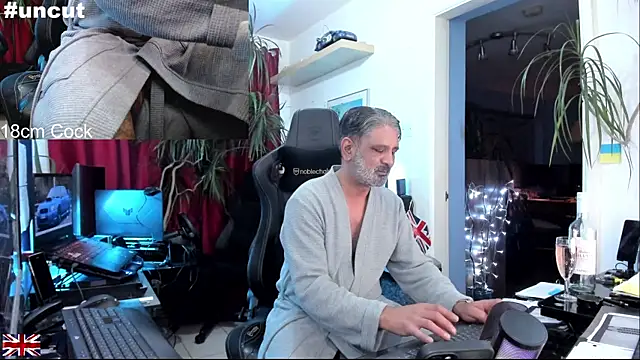 OnlineBossUK online show from November 2, 2025, 11:29 pm