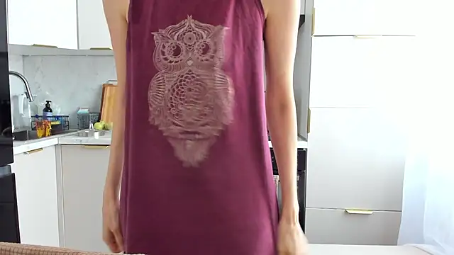 angelmommu online show from March 10, 2025, 11:10 am