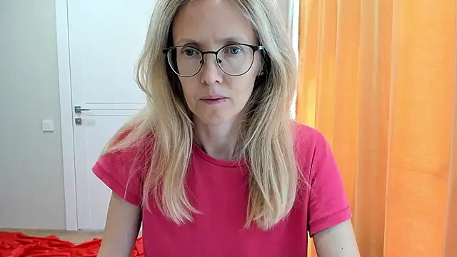 angelmommu online show from September 20, 2025, 5:52 am