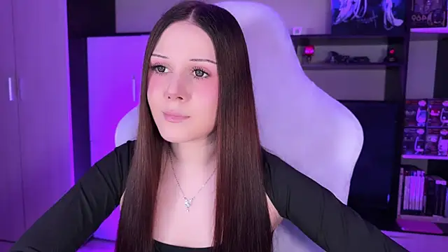 jasminevine online show from November 7, 2025, 5:51 am