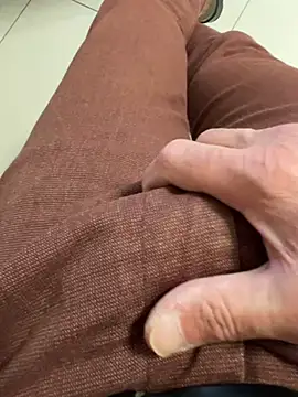 Snapshot of buodiculo chatting on March 4, 2025, 5:13 pm buodiculo online show from March 4, 2025, 5:13 pm