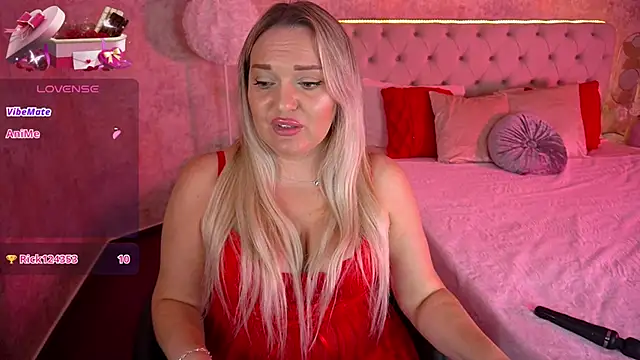 MissyMartinez online show from January 25, 2025, 11:34 am