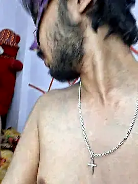 MOM-SUN-COUPLE online show from January 29, 2025, 4:30 pm