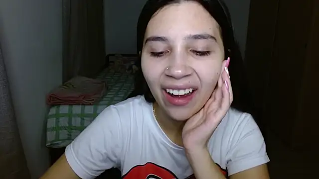 mia  lopez  online show from September 26, 2025, 1:42 am