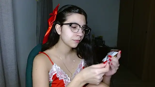 mia  lopez  online show from November 28, 2025, 1:30 am