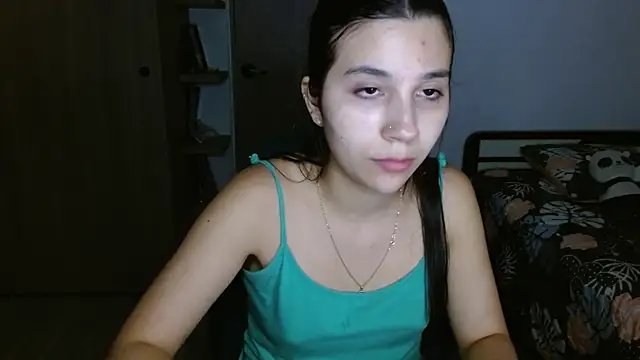 mia  lopez  online show from April 23, 2026, 3:52 am