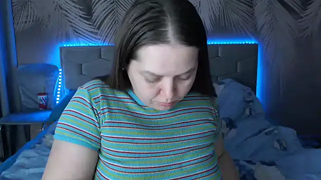 uliastar online show from February 23, 2025, 12:16 pm