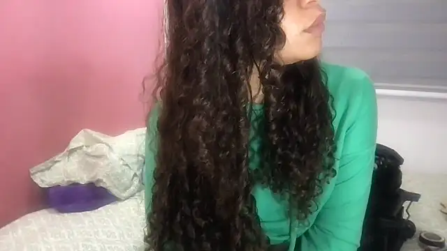 gatubelahot online show from September 22, 2025, 4:47 am