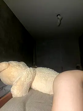 Snapshot of FionaLaNice chatting on November 15, 2025, 10:37 pm FionaLaNice online show from November 15, 2025, 10:37 pm