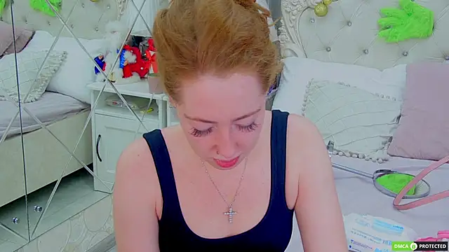 TinaBrook online show from December 16, 2025, 3:55 am