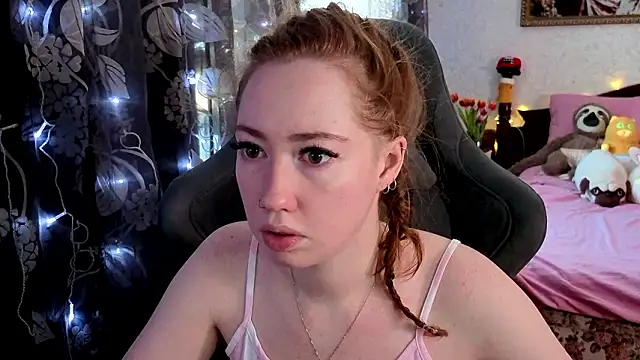 TinaBrook online show from February 18, 2026, 4:30 am